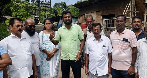 बाराटांग में बिजली संकट को लेकर लोगों का प्रदर्शन