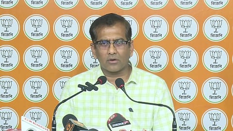 लोकतांत्रिक संस्थाओं की गरिमा बनाए रखना सभी राजनीतिक दलों की जिम्मेदारी : देबजीत 