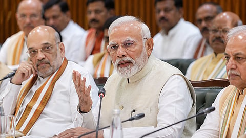 विपक्ष के "साजिशों" से युवाओं को बचाए : पीएम मोदी