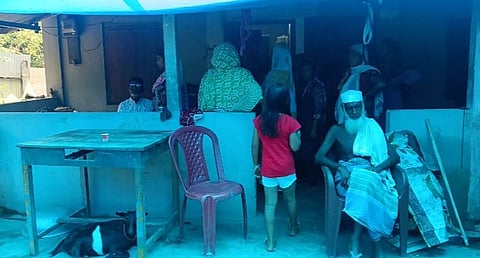 मृत के घर में पसरा मातम
