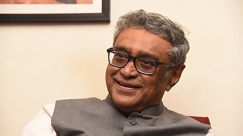 स्वपन दासगुप्ता