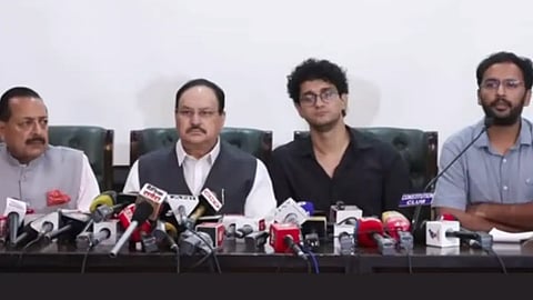 सरकार-छात्रों में समझौता, एक महीने बाद खत्म हुआ आंदोलन