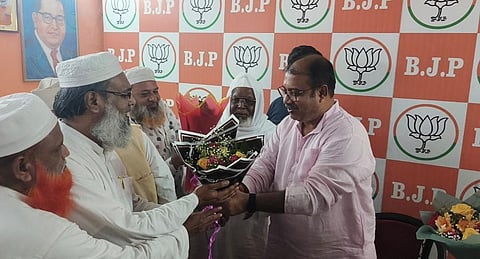 रेलपार क्षेत्र की समस्याओं को लेकर विधायक के साथ बैठक