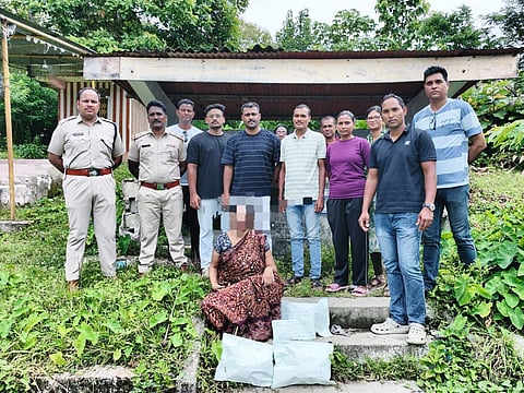 रंगत पुलिस ने लगभग 1.9 किलोग्राम गांजा किया जब्त, एक महिला गिरफ्तार