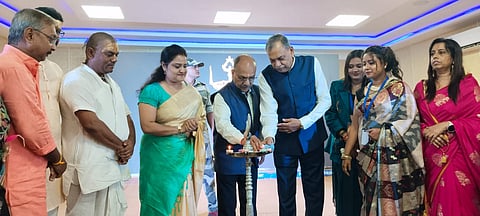 देश के विकास में नारियों का स्थान सर्वपरि है : मंत्री अजय पोद्दार