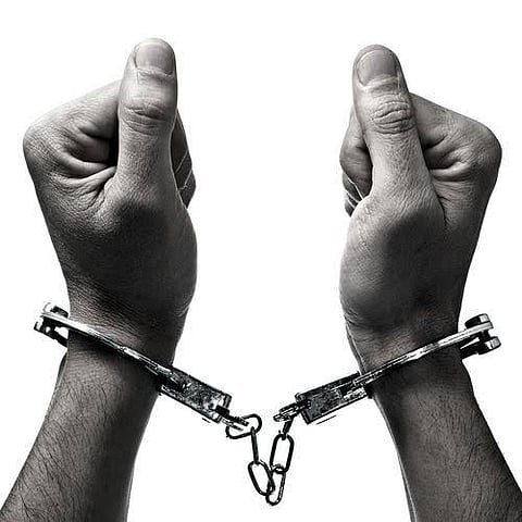 अवैध हथियार मामले में झारखंड से शमशेर हुसैन गिरफ्तार       