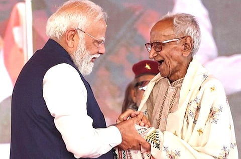 पीएम ने जिन्हें किया प्रणाम उन पर बन रही बायोपिक