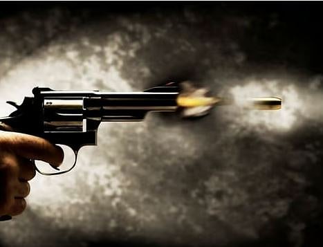 Firing at Gambling Den in Howrah's Liluah: Man Seriously Injured