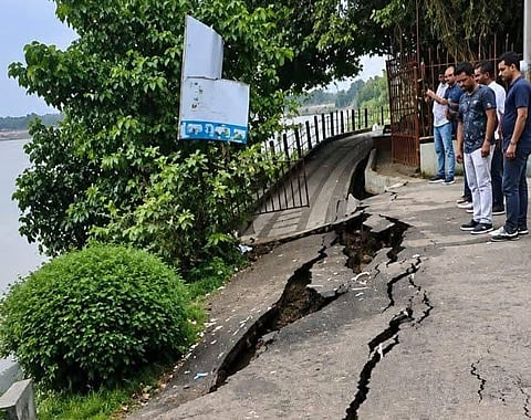 Howrah News: Park Collapses, 300-Foot Embankment Erodes into Bhagirathi River