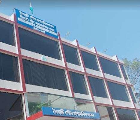 तीन महीने से वेतन नहीं मिलने पर सफाईकर्मियों का फूटा गुस्सा