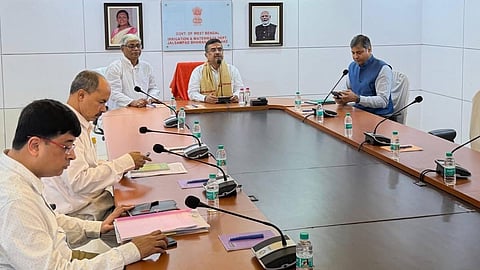 मुख्यमंत्री शुभेंदु अधिकारी ने बाढ़ के हालात की समीक्षा की