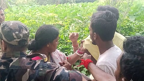 संपत्ति विवाद में भाजपा विधायक रेखा पात्रा के उलझने का आरोप, वीडियो वायरल