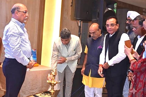 पश्चिम बंगाल में सड़क बुनियादी ढांचे के विस्तार पर जोर : मंत्री डॉ. अजय कुमार पोद्दार