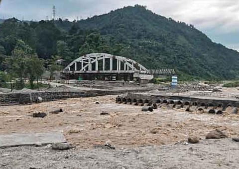 Teesta hyum pipe 