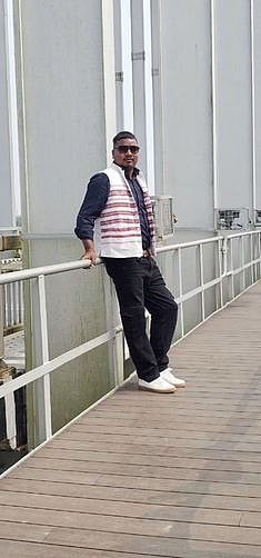  हेमंत कुजूर 