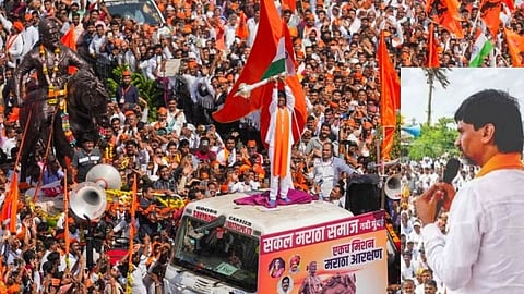 मराठा आंदोलन की एक फाइल फोटो, इनसेट में मनोज जरांगे