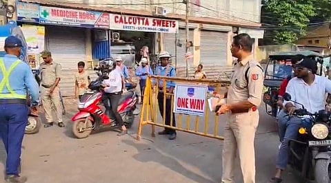 एक्शन मोड में पुलिस 