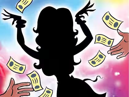 नैहाटी के बार-होटल में नाबालिग लड़कियों से देह व्यापार कराने का आरोप