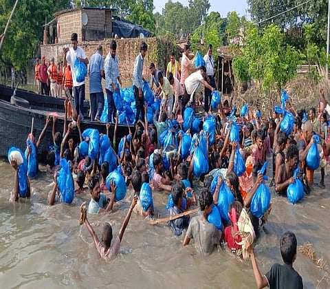 भूतनी में बाढ़ का कहर, 52 स्कूल बंद