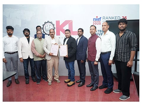 केएल डीम्ड यूनिवर्सिटी ने एचसीएल गुवी एआई लैब्स के साथ मिलकर देश का पहला एजेंटिक एआई कैंपस लॉन्च किया।

