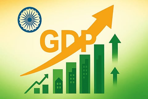 फिच ने कहा कि अप्रैल-जून में 7.8% की वृद्धि के बावजूद शेष वित्त वर्ष में आर्थिक गति कुछ नरम हो सकती है।