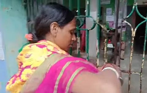 Annapurna Bhandar Funds Delayed Women Lock Sankrail Dhulagarh Panchayat Office