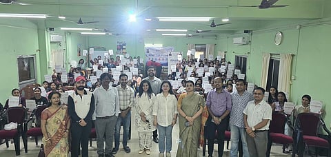 कार्यक्रम में मौजूद अतिथिगण 