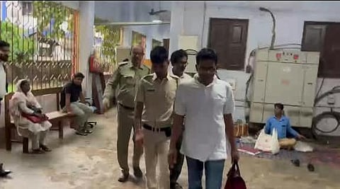 पुलिस रिमांड पर भेजे गए बीएलएंडआरओ एवं टुल्लू मंडल का कर्मचारी