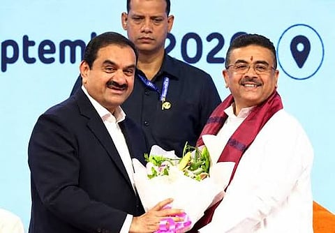 न्यू टाउन में 2,000 बिस्तरों वाले अदाणी आरोग्य मंदिर की आधारशिला रखी गई, आधे बिस्तर गरीब मरीजों के लिए आरक्षित होंगे।