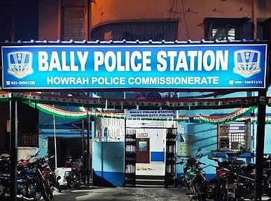 Bali Police Returns 25 Recovered Mobile Phones Before Durga Puja