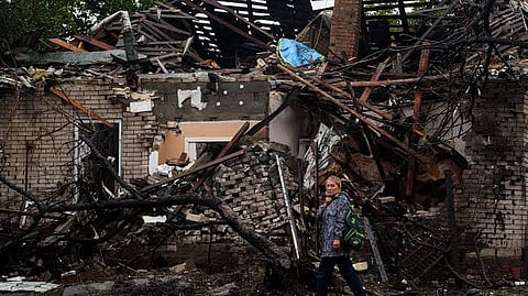 Russian Strikes Kill 8 in Ukraine as UN Debates War End