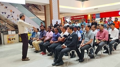 जानकारी देते FSO 