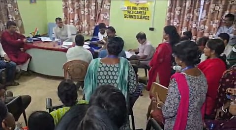 नगर निगम कमिश्नर ने निर्मल साथी कर्मियों के साथ की बैठक
