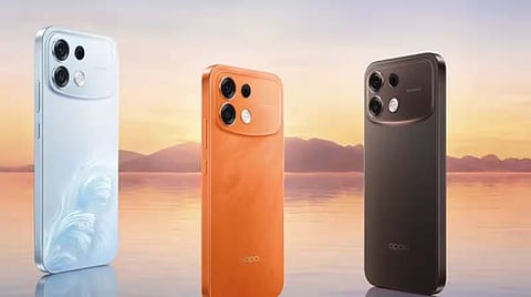 कैमरा, बैटरी और परफॉर्मेंस का नया कॉम्बिनेशन!  OPPO F35 Series 5 अक्टूबर को भारत में दस्तक देने जा रही है।