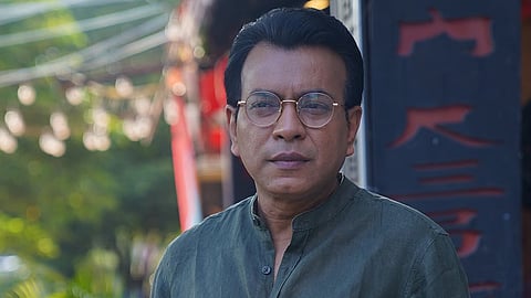 पूजा का पास नहीं बेचा जाएगा : रुद्रनील घोष