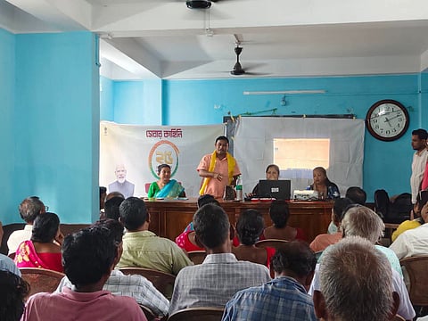नक्सलबाड़ी में धान खेती का फील्ड डे