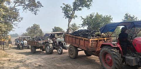 सीआईएसएफ एक माह में 64 लाख का कोयला किया जब्त