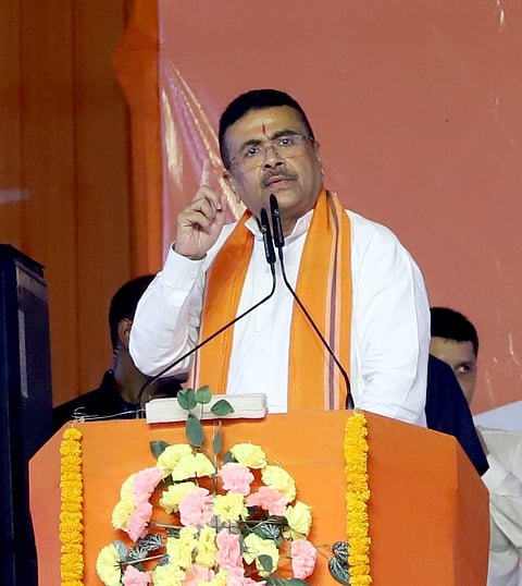 जनसभा को संबोधित करते मुख्यमंत्री शुभेंदु अधिकारी 