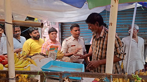 मंत्री के निर्देश के बाद सड़क पर उतरी पुलिस और नगर निगम