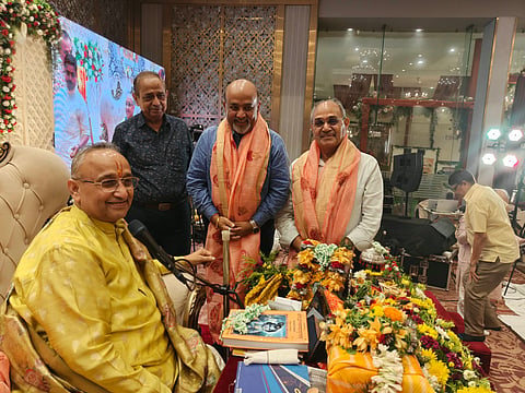 मंगल चाहते हो तो जगत का नहीं करो ध्यान जगदीश का : श्रीकांत शर्मा 'बालव्यास ' 