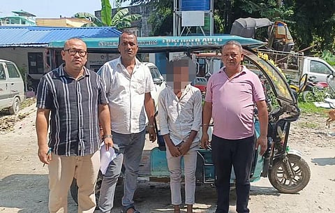 टोटो चोरी मामले में एक गिरफ्तार, चोरी का वाहन बरामद