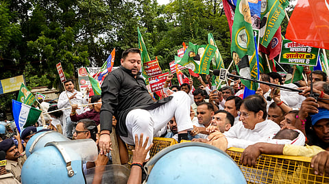 नेता प्रतिपक्ष तेजस्वी यादव 