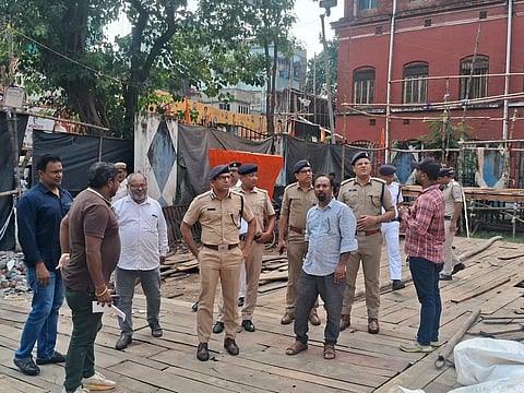 Howrah CP Akhilesh Chaturvedi Inspects Durga Puja Pandals Ahead of Festival