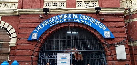दुर्गापूजा से पहले 28 खाद्य प्रतिष्ठान फिर खुले, जांच के बाद दोबारा संचालन की अनुमति