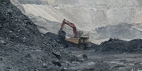 मेघालय में कोयला खनन बहाली की संभावनाएं तलाशने पहुंची केंद्रीय तकनीकी टीम