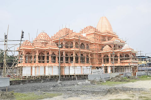 बाटानगर न्यू लैंड पूजा कमेटी के राम मंदिर के तर्ज पर बनी भव्य पंडाल 