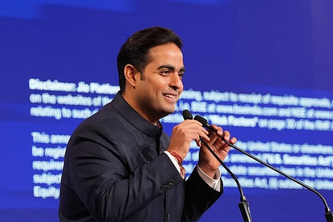 जियो प्लेटफॉर्म्स के आईपीओ से पहले आकाश अंबानी ने दी जानकारी