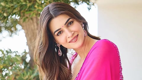 कृति सेनन ने अपनी पहचान के अनधिकृत इस्तेमाल के खिलाफ दिल्ली हाई कोर्ट में सुरक्षा की मांग की है।