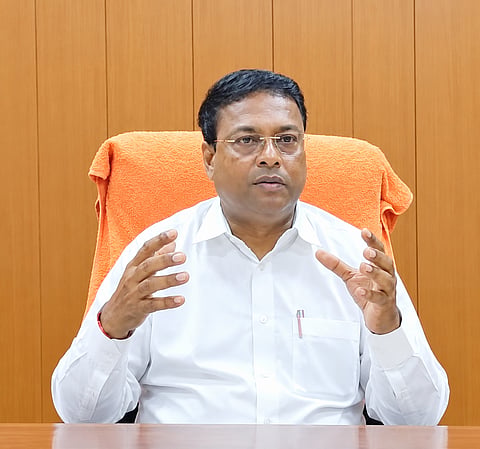 गुप्तापाड़ा के जिला परिषद सदस्य एवं दक्षिण अंडमान जिला परिषद के पूर्व अध्यक्ष प्रकाश अधिकारी की तस्वीर।


