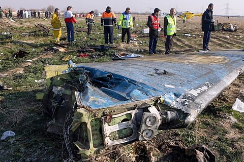 Two military aircraft collided during a training flight in the Philippines; all four pilots died